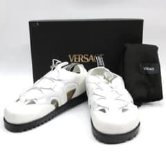 VERSACE ヴェルサーチ　メドゥーサ Track サンダル　ホワイト　44 VERSACE ヴェルサーチ メドゥーサ Track サンダル ホワイト 44 - メルカリ