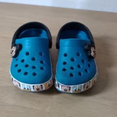 crocs ミッキーマウス サンダル 5 青のサムネイル