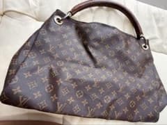 LOUIS VUITTON Artsyモノグラム ショルダーバッグ
