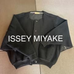 イッセイミヤケ 変形カーディガン ボレロ 半袖 ジャケット ISSEY MIYAKE イッセイミヤケ 変形 ニット カーディガン - メルカリ