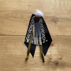 ElfinFolk ブローチ 黒 オリーブのサムネイル