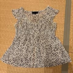 UNTITLED ドット柄 ノースリーブシャツのサムネイル