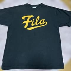 Fila 黒 Tシャツ 大きなロゴ　Lサイズのサムネイル