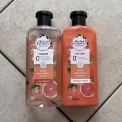 ハーバルエッセンス♡ホワイトグレープフルーツミント シャンプー