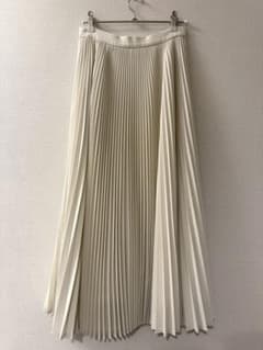 【未使用品】ツルバイマリコオイカワ Alina プリーツロングスカート　36 ツルバイマリコオイカワ Alina プリーツロングスカート 34 - メルカリ