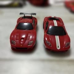 1/38 フェラーリ プルバックカー 二台セットのサムネイル