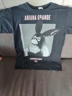 アリアナグランデTシャツのサムネイル