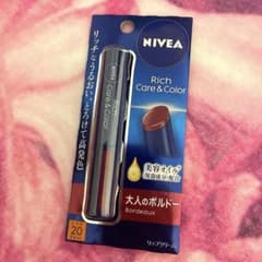ニベア リッチケア＆カラーリップ ボルドー 2gのサムネイル