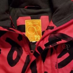 値下げ！キッズスノボウエア2着上下セットのサムネイル