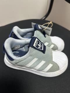 adidas キッズ　シューズ　スニーカー 14cmのサムネイル