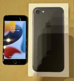 iPhone 7 Black 128 GBのサムネイル