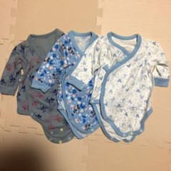 ユニクロ 肌着 ロンパースのサムネイル