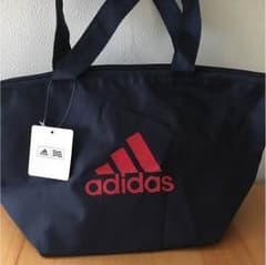 adidas ミニトートバッグのサムネイル
