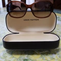 LOUIS  VUITTONサングラスのサムネイル