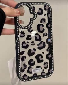 iPhone16 デコケース　shein 透明　ヒョウ柄のサムネイル