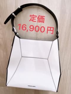 【 限定週末セール 】CHARLES&KEITH ジオメトリックトートバッグのサムネイル