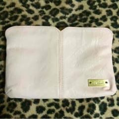【chloe'】ノベルティ  ポーチのサムネイル