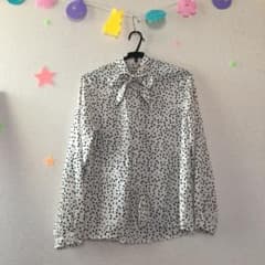 ブラウス シャツのサムネイル