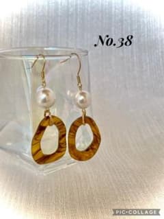 No.38 パールフックピアスのサムネイル
