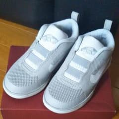 VANS スニーカー  新品 16cmのサムネイル