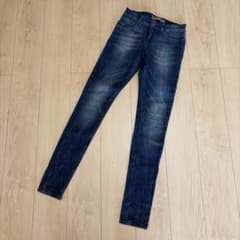 S*u様 ZARA BASIC スキニーデニムパンツ レディースのサムネイル