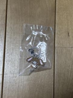 サンリオキャラクターズ ゆるっとめじるしアクセサリー くろうさのサムネイル