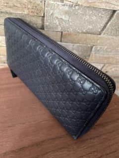 GUCCI シマ　長財布のサムネイル