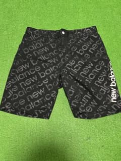 New Balance ロゴプリント ショートパンツ ブラックのサムネイル