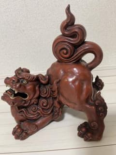 古いの獅子置き物のサムネイル