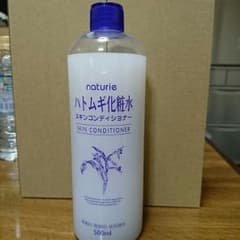 ハトムギ化粧水のサムネイル