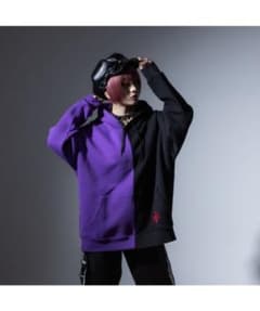 『REFLEM/レフレム』バックZIPバイカラーパーカー トラバストーキョーのサムネイル