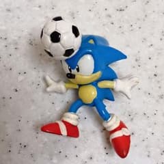 ソニック・ザ・ヘッジホッグ　フィギュア　レトロ　サッカー ソニック・ザ・ヘッジホッグ フィギュア レトロ サッカー - メルカリ