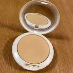 MAC ライトフルC パウダーファンデーション　NC30のサムネイル
