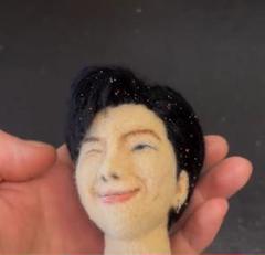 羊毛フェルト　人物　ハンドメイド　キモカワシリーズ 羊毛フェルト 人物 ハンドメイド キモカワシリーズ - メルカリ