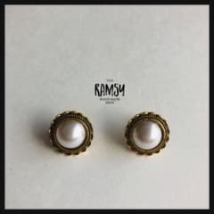 RAMSY♡ハンドメイドピアス♡イヤリングのサムネイル