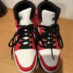 PUMA ハイカットスニーカー レッド×ホワイト×ブラックのサムネイル