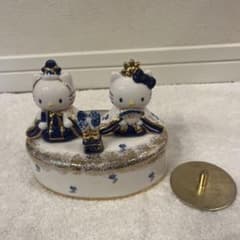 Sanrio ハローキティ 雛人形 オルゴール 陶器製 - メルカリ