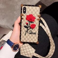 残り1つ！刺繍モノグラム iPhone7、8ケース ベージュ♥のサムネイル