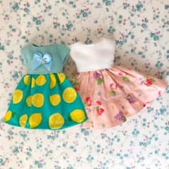 リカちゃんワンピース 2着 訳ありのサムネイル
