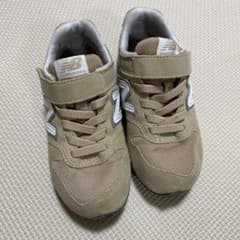 New Balance YV996CBE ベージュ 18のサムネイル