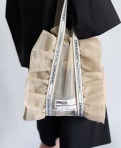 BROWN THEATRE PRODUCTS メッシュフリルフリル　トートバッグのサムネイル