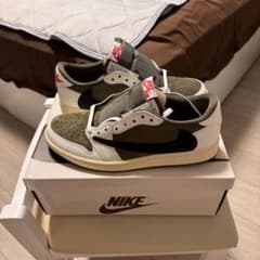 و*م様 TravisScott×Nike AirJordan1 Reverseのサムネイル