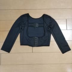☆美品☆サイズSS 湘南美容外科 二の腕脂肪吸引 ボレロAmuletのサムネイル