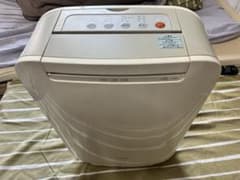 値下　処分　格安　東芝 除湿乾燥機 RAD-DP70X 2012年製 ホワイトのサムネイル