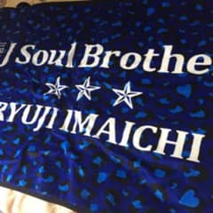 m48196828623_1.jpg?1519438902