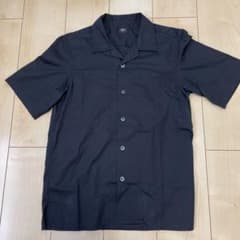 UNIQLO ユニクロ　オープンカラーシャツのサムネイル