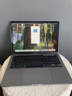 【美品】MacBook Pro 8GB 13インチ スペースグレーのサムネイル