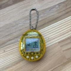 たまごっち イエロー 1996年製のサムネイル