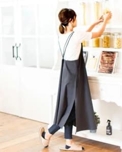 サラサ デザイン ストラップエプロンドレスのサムネイル