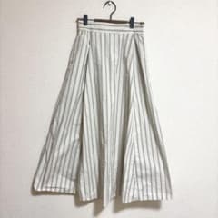 【美品】ユナイテッドアローズ フレアスカート 春夏のサムネイル